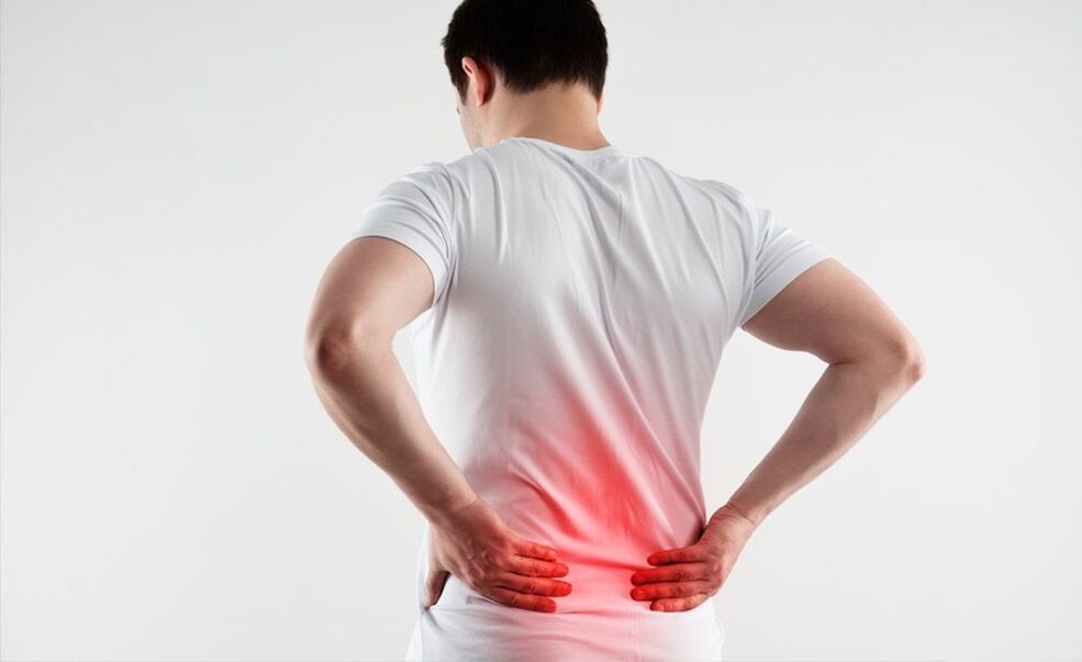 pain in the lower back with osteochondrosis