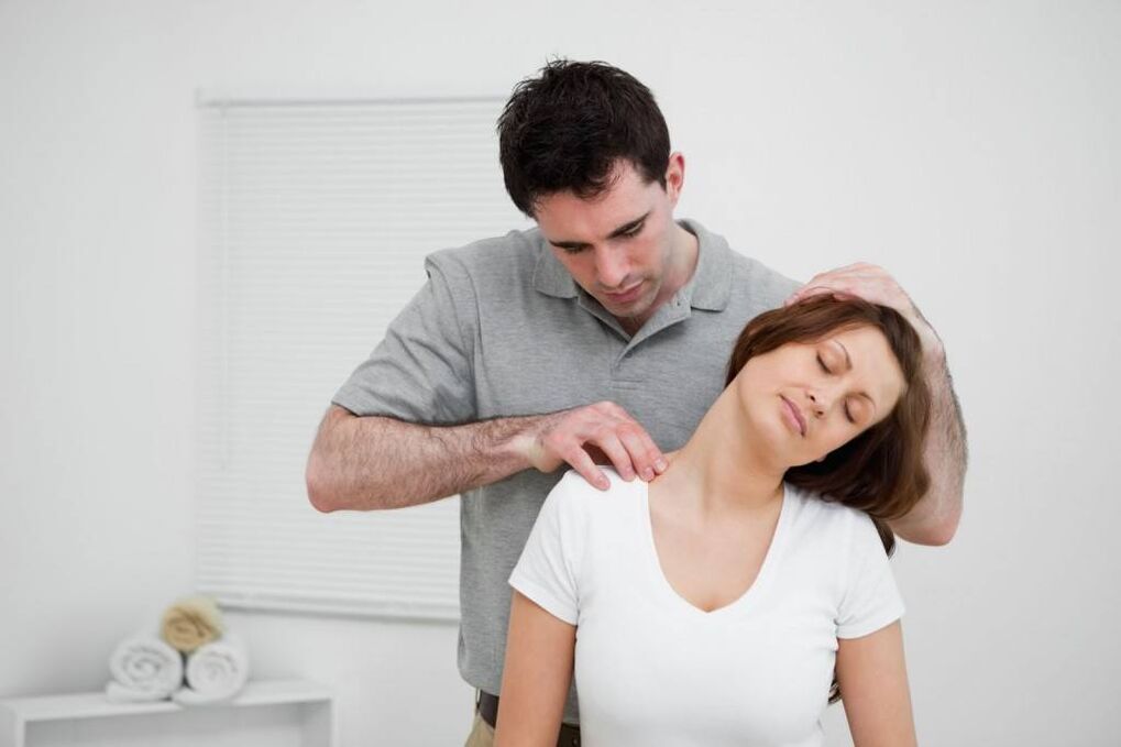 Therapeutic neck massage for pain relief in cervical osteochondrosis